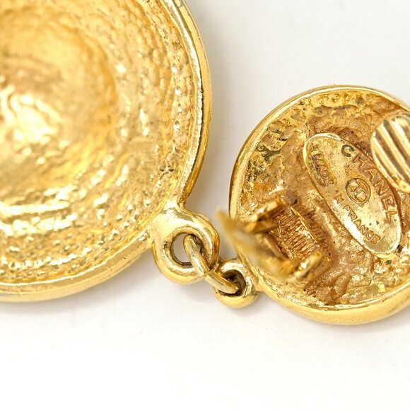 CHANEL CC Logos Round Dangle Clip-On Earrings Gold Tone Auth k1113 - Picture 4 of 5